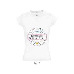 Finitions : Impression numérique quadri sur t-shirt blanc femme Sol's modèle Moon Col V.
 Avantages : L'impression numérique haute définition permet un rendu de couleur exceptionnel.
 Exemples d'utilisation : Vêtements de travail, évènementiels ...... 